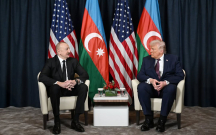 Tramp yalnız iki liderlə görüşdü