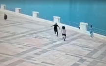 Bulvarda qıza qarşı iyrənc cinayətin görüntüləri yayıldı