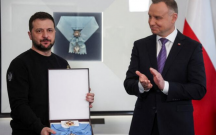 Zelenskini ali ordendən məhrum etdi