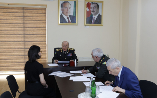 nazir-xirdalanda-vetendaslari-qebul-etdi
