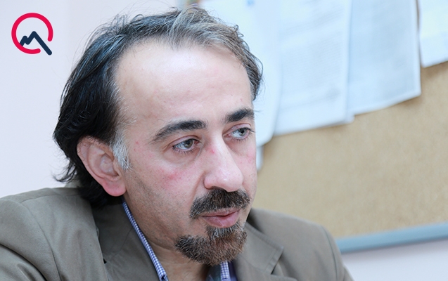 “Üstüaçıq oturan xanımları çəkib şantaj edirlər ki, pul ver”