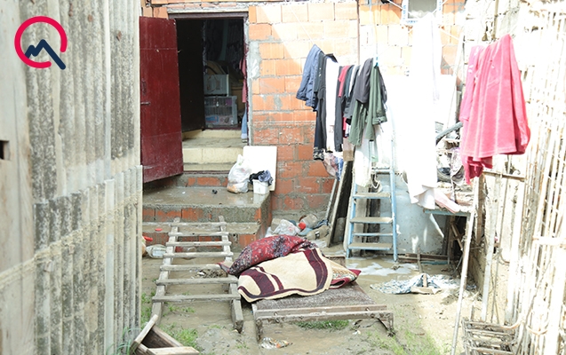 Bakıda evləri su basıb