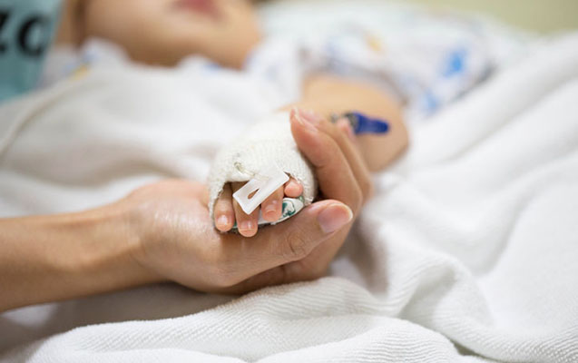 Qardaşı qızılcadan ölən Yunusun vəziyyəti açıqlandı