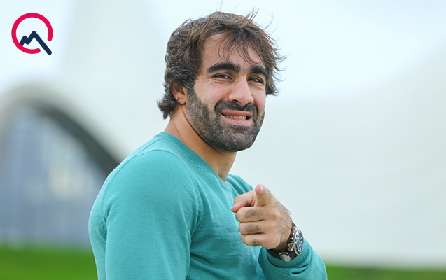 “Məktəbi demək olar oxumamışam, müəllimlər yola verib”