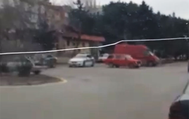 Bu dəfə “Keşlə dairəsi”ni fırlanan yol polisinin videosu yayıldı