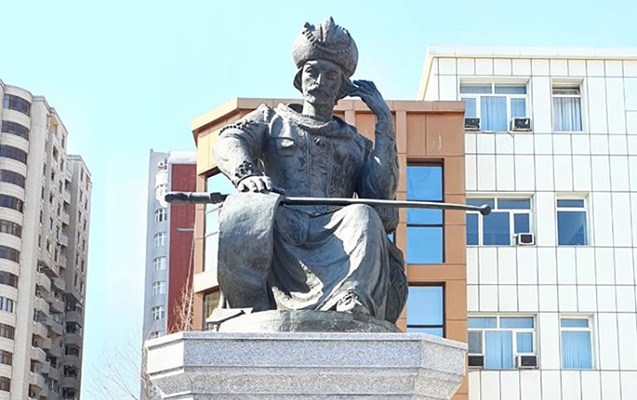 Xətainin heykəlinin yerinin dəyişdirilməsi səbəbi açıqlandı