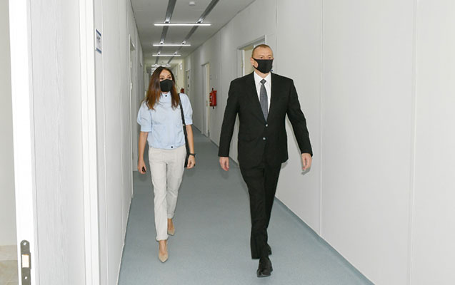 Prezidentlə xanımı açılışa qatıldı