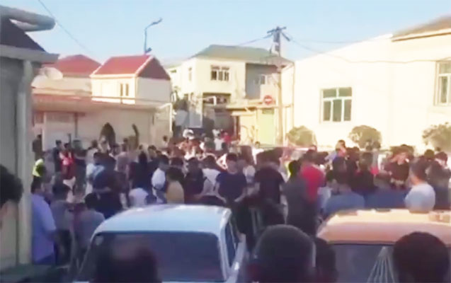 Balaxanıda fotosessiya izdihamı