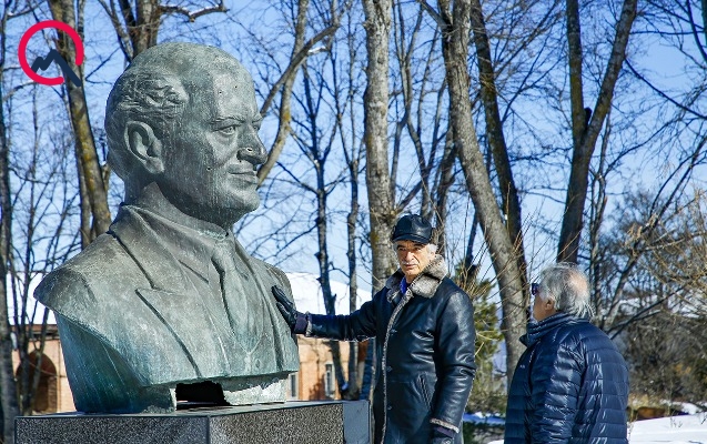 Fərhad da, Polad da, Bülbül də öz yuvasında...
