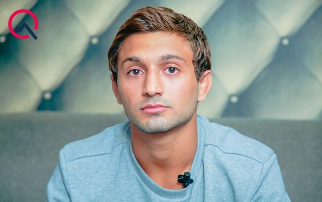 “Sadıq Sadıqov onlarla birləşib maaşları istədiyi kimi kəsir”