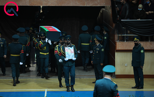 Ailələri şəhidlərlə belə vidalaşdı...