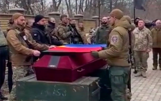 Ukraynada həlak olan azərbaycanlının dəfnindən görüntülər