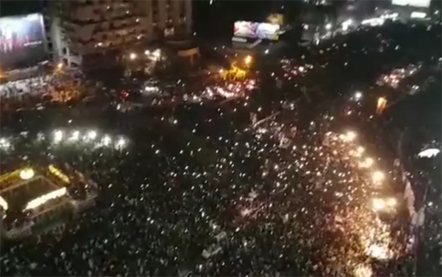 Pakistanda xalq küçələrə axışdı