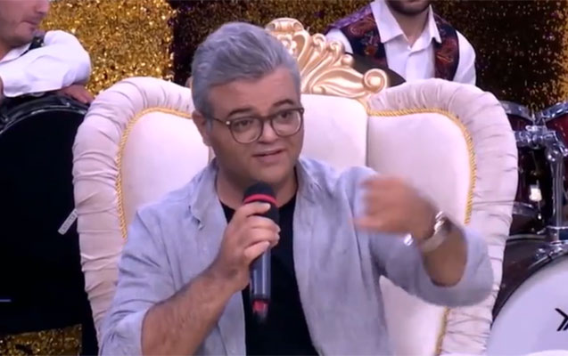 “Zaur hamıya pulla qucaq açır”