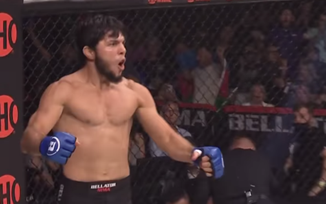 Tofiq Musayev rəqibini 24 saniyəyə nokauta saldı