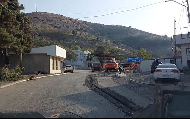 “Səhər 8-dir, Laçında həyat qaynayır...”