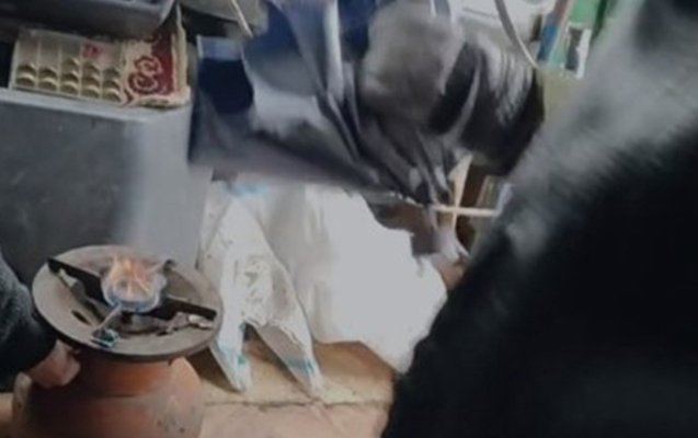 Avtobusu isitmək üçün qaz balonu yandırdı