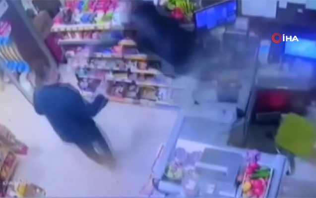 Hərə canını bir cür xilas etdi