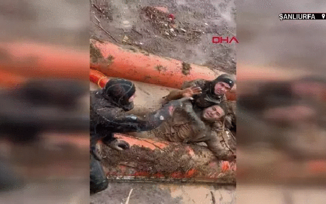 Zəlzələləri “yuyan” selin dəhşətli görüntüləri