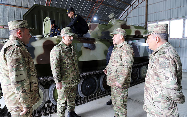 Zakir Həsənov yeni hərbi obyektlərdə