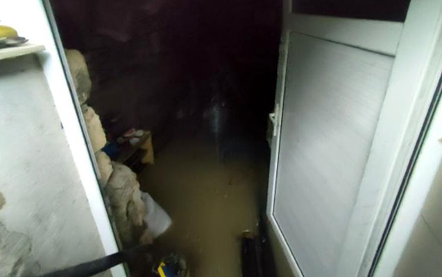 Naxçıvanda evi su basdı