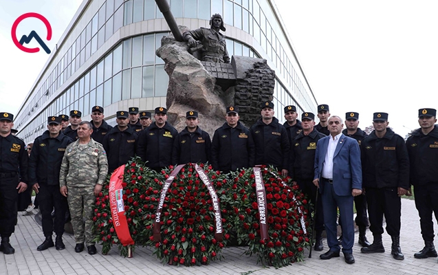 Albert Aqarunovun xatirəsi yad edildi