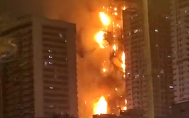 BƏƏ-də 36 mərtəbəli binada güclü yanğın