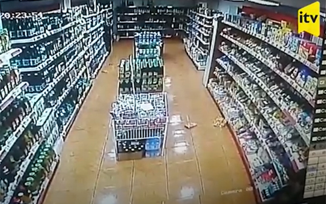 Kürdəmirdə zəlzələ anı