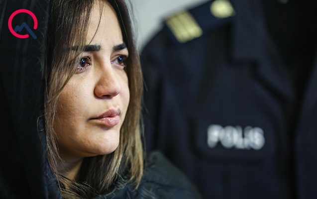 Hər saata baxanda gözləri 19:45-i görür...