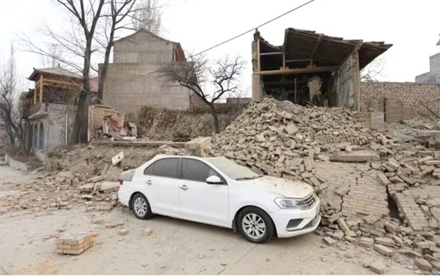 6,2 ballıq zəlzələdən sonra Çin...