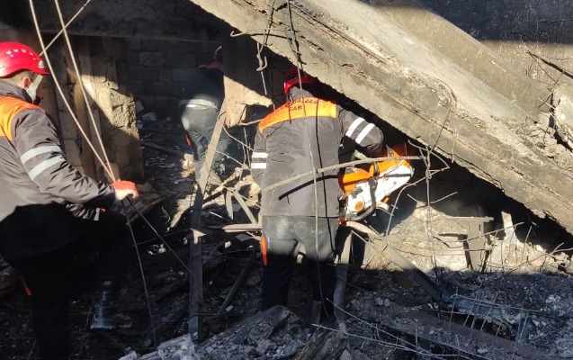 Dağıntılar altından çıxarılanların sayı 9 oldu