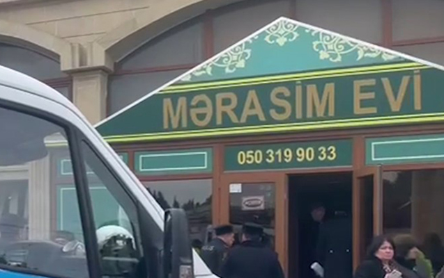 Tavanı çökən mərasim evinin