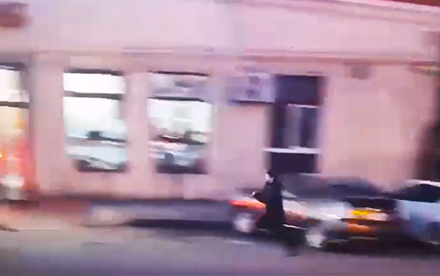 “Saxla” əmrinə məhəl qoymayaraq maşından düşüb qaçdı