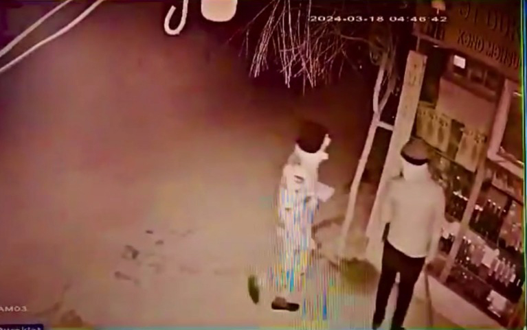 Terminaldan 10 minə yaxın pul oğurladılar