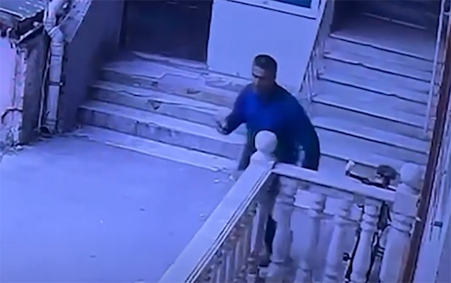 Azyaşlıya qarşı əxlaqsız hərəkətlər etdi