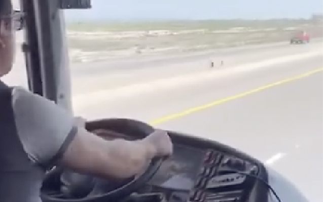 Sükanı titrəyən avtobusla bağlı