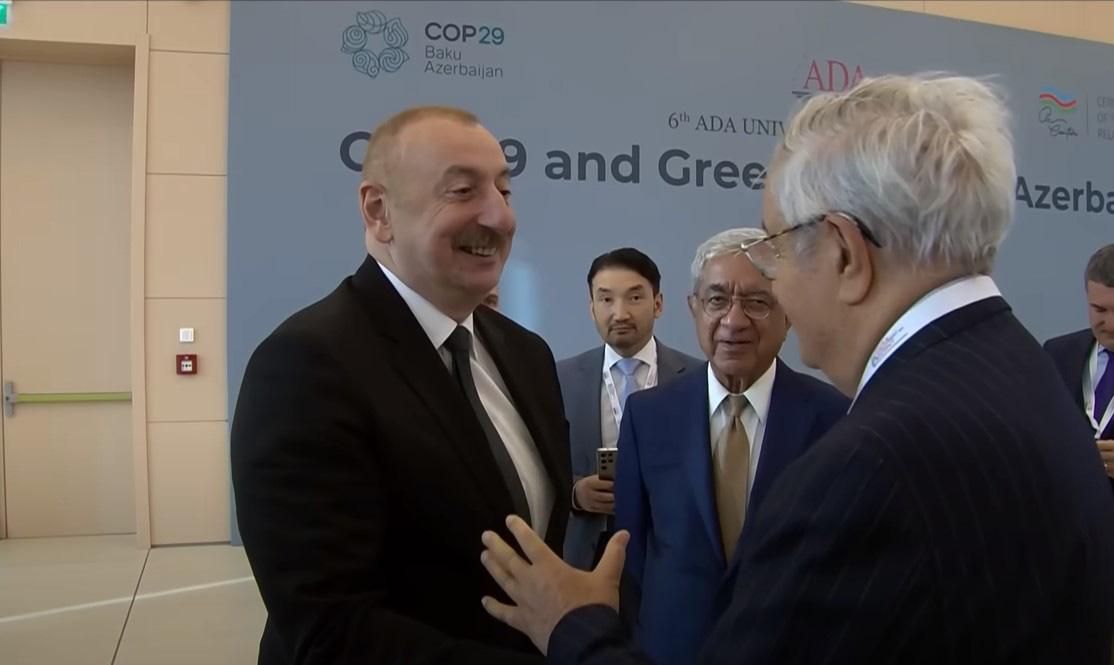 İlham Əliyevin forum iştirakçıları ilə səmimi söhbəti