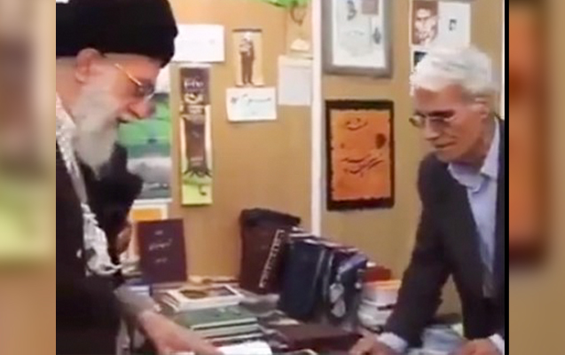 Xameneidən kitab satıcısına Azərbaycan dili ilə bağlı irad