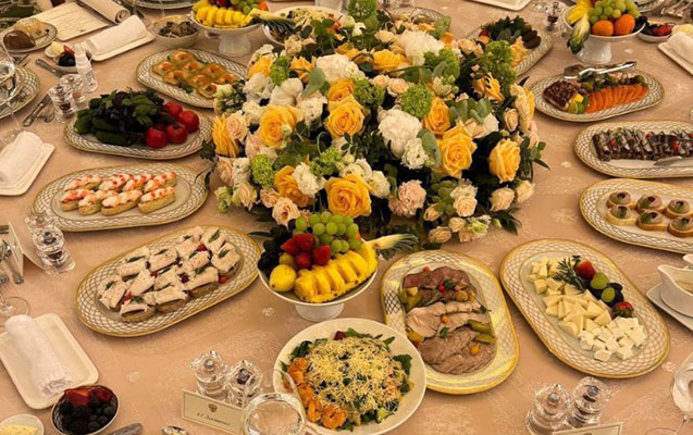 Kreml sarayındakı şam menyusunda bunlar var idi