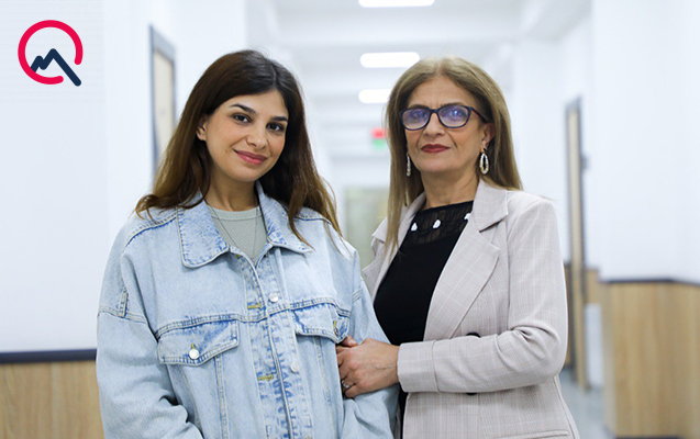 O anasını, anası da onu dərsə aparır