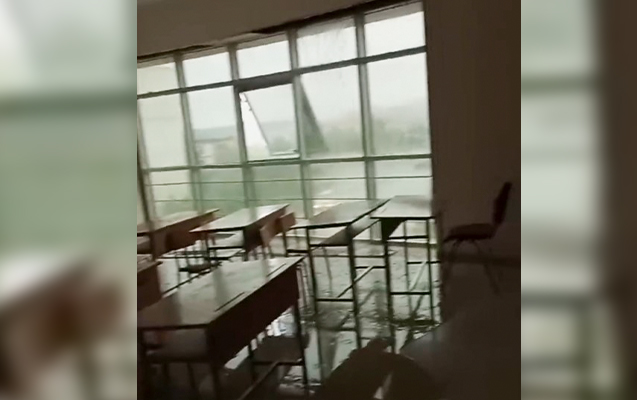 Naxçıvanda yağış suları məktəbin sinif otaqlarına doldu