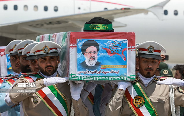 Rəisinin cənazəsi Məşhədə aparıldı