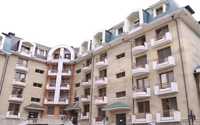 Bu da Qarabağ Universitetinin yataqxanası