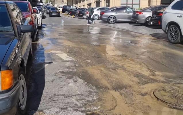 Bakının mərkəzində bu səbəbdən hərəkət çətinləşdi