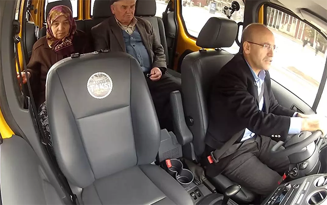 Türkiyəli nazirin 11 il öncəki görüntüləri gündəm oldu