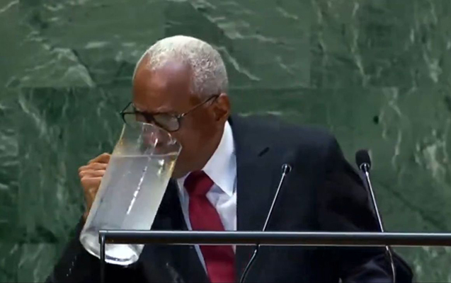 BMT-dəki çıxışı zamanı qrafini başına çəkdi