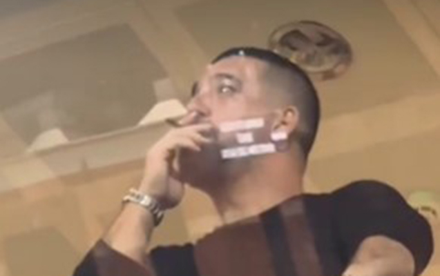 Arda Turan “Fənərbaxça” ilə matçda siqaret çəkdi