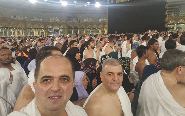 Deputatlar Ümrə ziyarətində