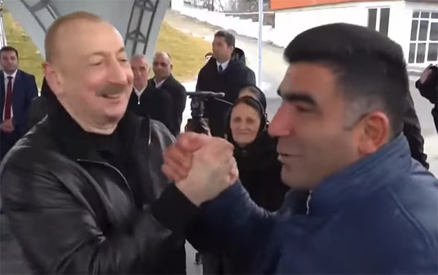 “Maşallah, sənin də yumruğun yaxşıdır”