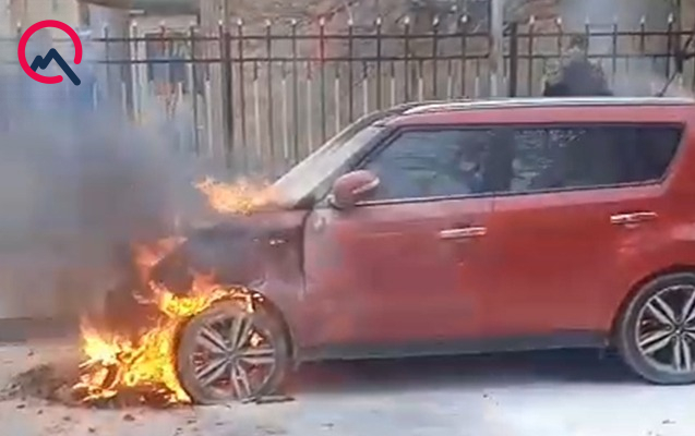 Gecəki tonqal həkimin maşınını yandırdı